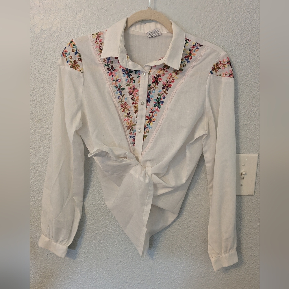 70s Embroidered Hungarian Style Blouse - image 6